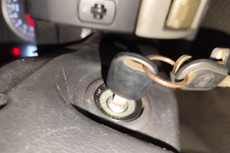 Used FORTHING Lingzhi 2017 V3 1.5L 5-Seater Special Offer Model