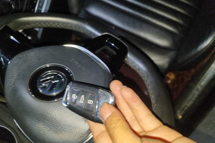 Used Volkswagen Magotan 2018 280TSI DSG Comfort Model Vehicle Key