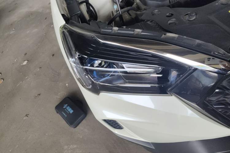 Used Venucia T60 2022 1.6L CVT Smart Drive Version Right Front Headlight