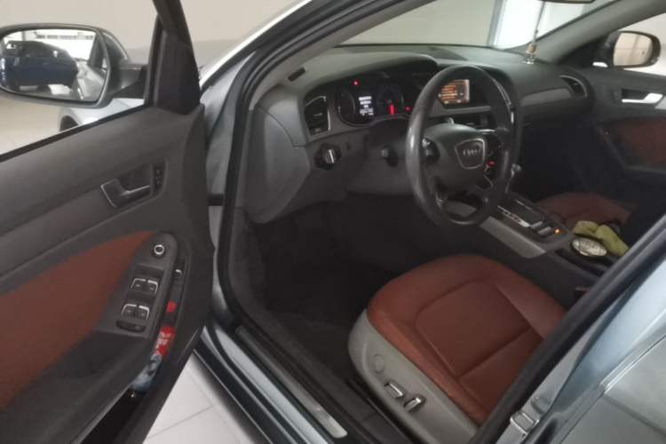 Used Audi A4L 2013 30 TFSI Automatic Comfort Model