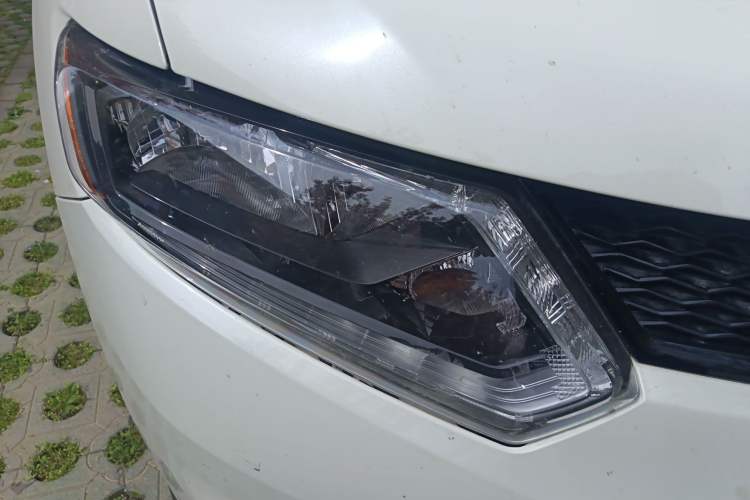 Used Nissan X-Trail 2015 2.0L CVT Comfort MAX Edition 2WD