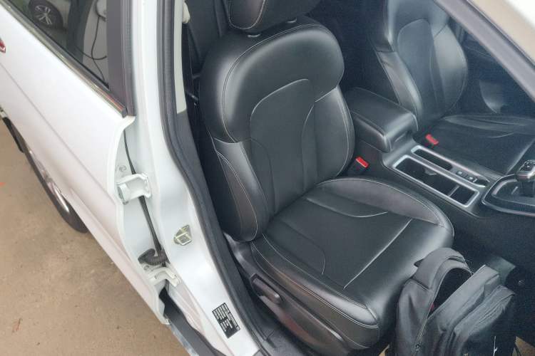 Used Haval M6 2021 PLUS 1.5T DCT Luxury Smart Connectivity Model
