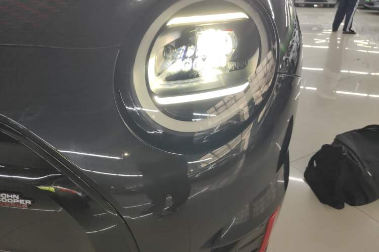 Used MINI Electric MINI COOPER 2025 452km COOPER SE Spring by the Sea Limited Edition
