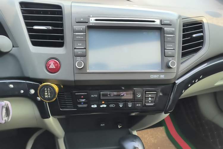 Used Honda Civic 2013 10th Anniversary 1.8L Automatic Luxury Edition Audio And AC Panel