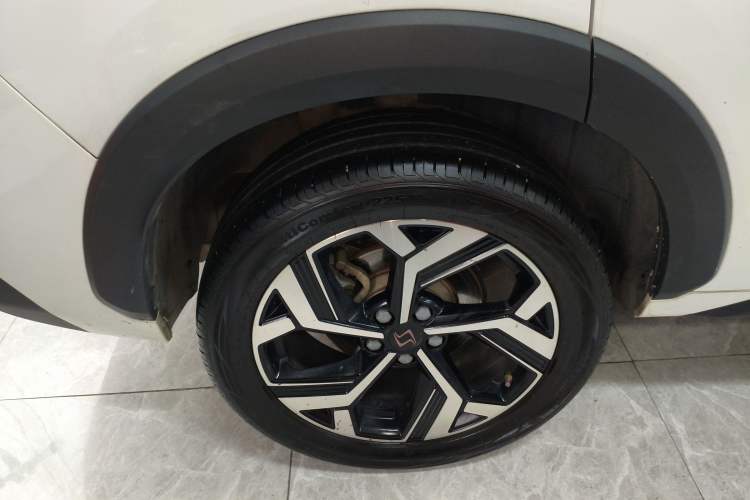 Used SOL X8 2021 300T DCT Luxury Smart Connect Edition 5 Seats
