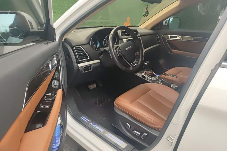 Used Haval H6 Coupe 2015 Blue Label 2.0T Automatic Two-Wheel Drive Prestige Model
