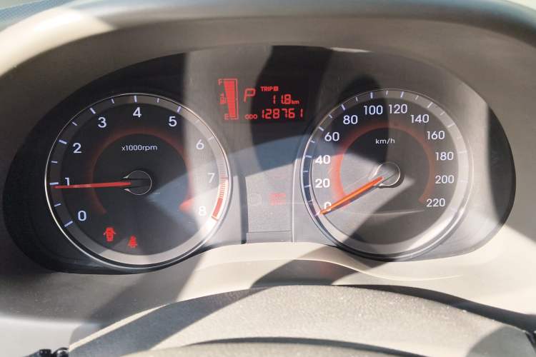 Used Hyundai Verna (older generation) 2010 Sedan 1.4L Automatic Fashionable GT Model Instrument Cluster
