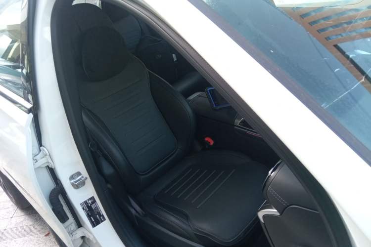 Used Mercedes-Benz C-Class 2024 Facelifted C-Class 260 L Night Edition Sports Version