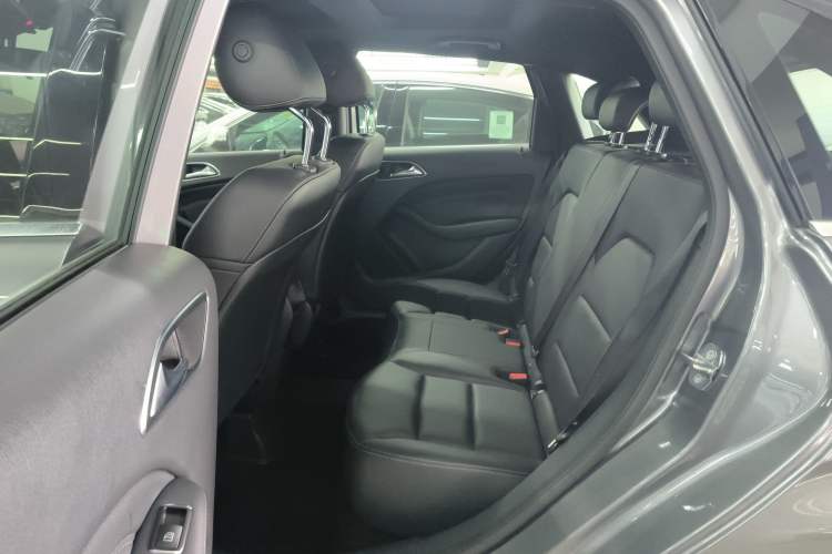 Used Mercedes-Benz B-Class 2018 B 200 Sport Edition
