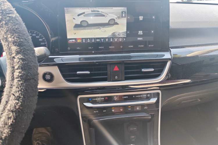 Used Kia KX3 2021 1.5L CVT Trend Edition Audio And AC Panel