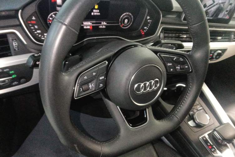 Used Audi A4L 2019 40 TFSI Sporty Version China VI