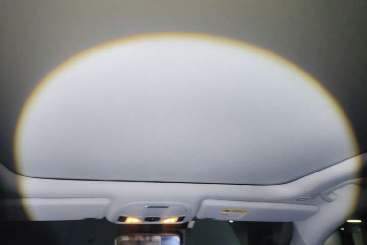 Used Jeep Cherokee 2019 2.0T Two-Wheel Drive Smart Enjoyment Version China V
