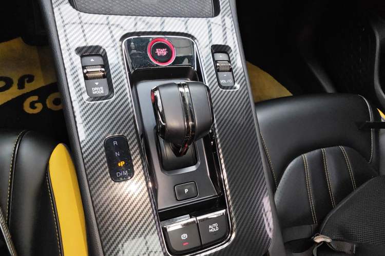 Used GAC Trumpchi EMPOW 2021 270T DCT J16 Version Gear Lever