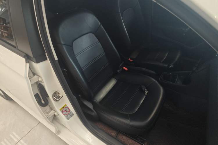 Used Volkswagen Santana 2016 1.6L Manual Fashion Edition Right Front Seat