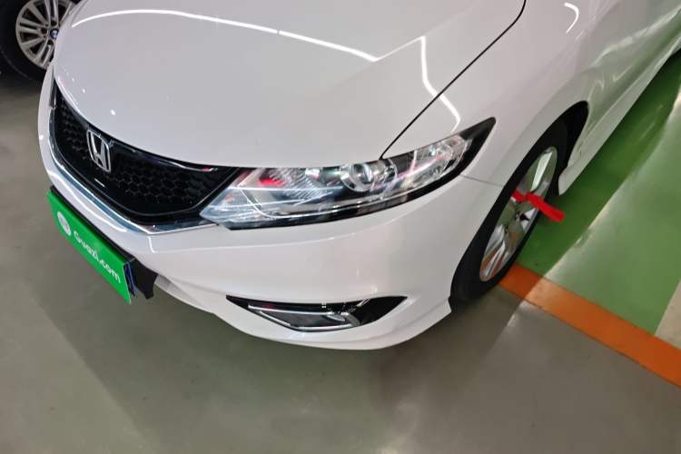 Used Honda Jade 2016 1.8L CVT Luxury Edition 5-seater
