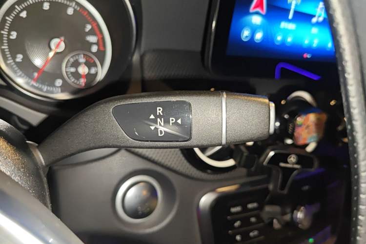Used Mercedes-Benz GLA 2019 GLA 200 Fashion Model Gear Lever