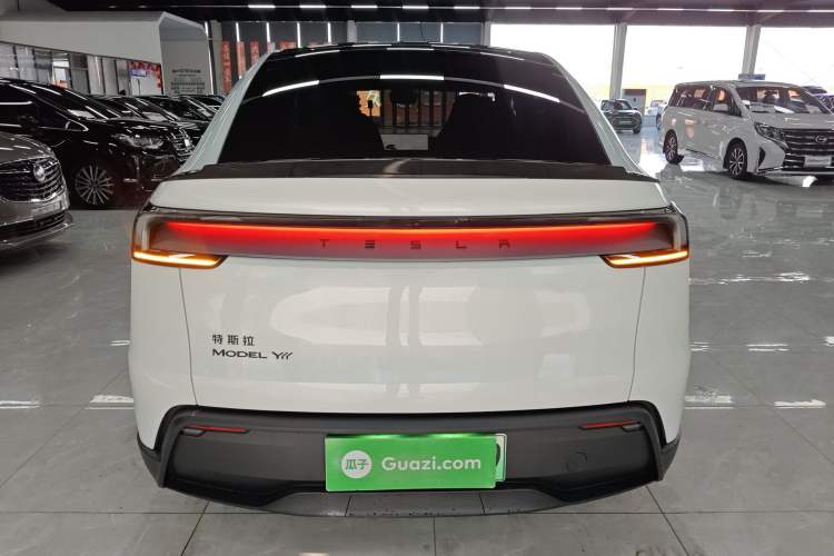 Used Tesla Model Y L 2025 Model Long-Range All-Wheel-Drive Version