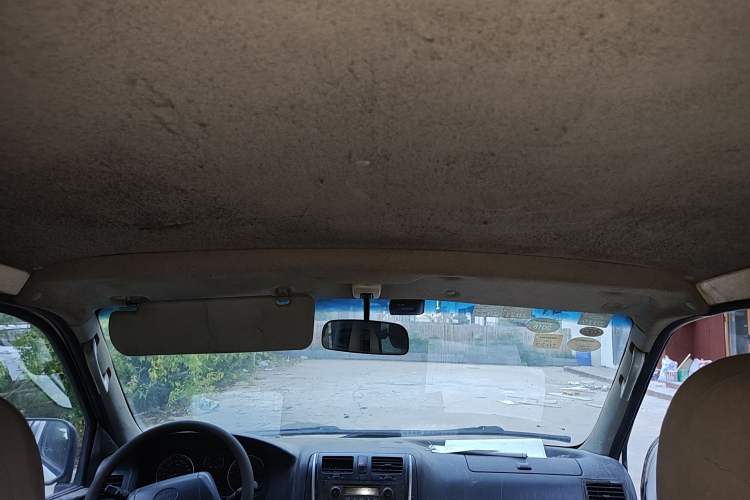 Used Jinbei Express 2017 2.0L Standard Version V19
