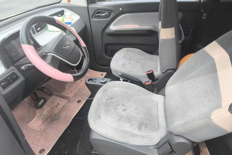 Used Wuling Hongguang MINIEV 2021 Macaron Premium Model – Lithium-NMC
