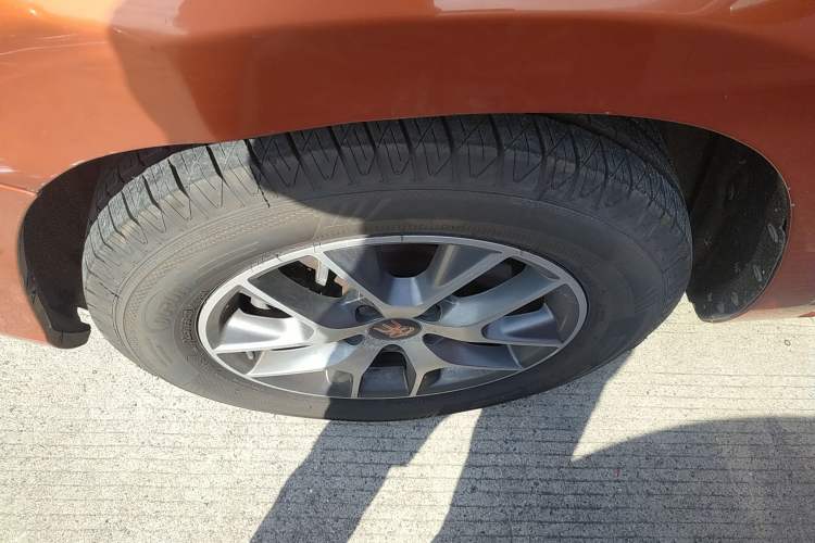 Used BYD Song 2016 Gaishi Edition 1.5TID Automatic Luxury Model