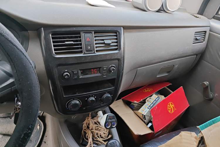 Used Wuling Rongguang V 2016 1.2L Practical Version