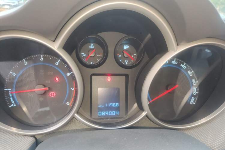 Used Chevrolet Cruze 2011 1.6L SE MT Transformers Edition
