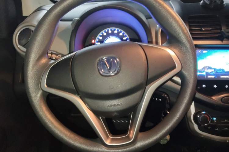 Used CHANGAN Benni E-Star 2022 National Edition Colorful Limited Edition (Fast-Charging Version) Lithium Iron Phosphate Steering Wheel