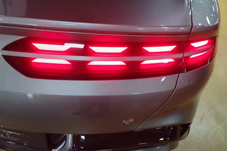 Used Denza Z9GT 2024 1100 Four-Wheel Drive Max Edition
