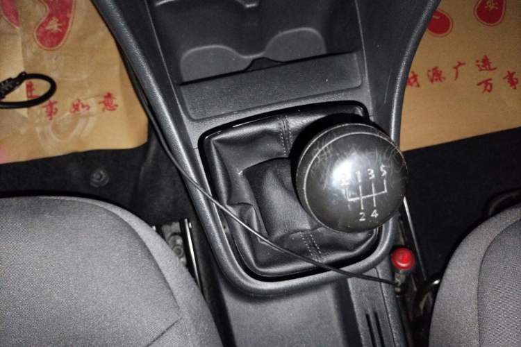 Used Volkswagen Santana 2015 1.4L Manual Fashion Edition Gear Lever