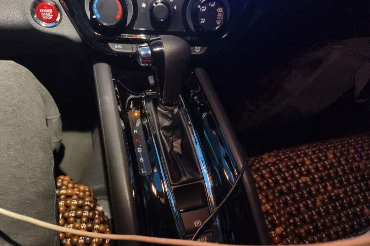 Used Honda Vezel 2017 1.8L CVT Front-Wheel Drive Pioneer Edition
