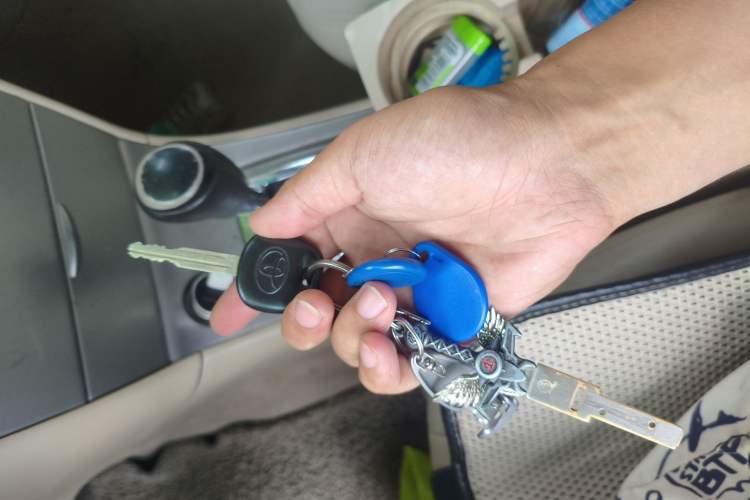 Used Toyota Corolla EX 2013 1.6L Automatic Luxury Edition