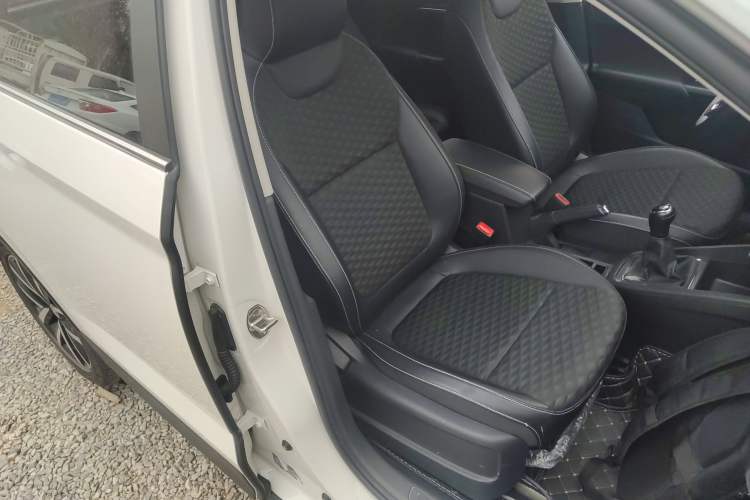 Used Skoda Kamiq 2018 1.5L Manual Comfort Edition China VI Standard