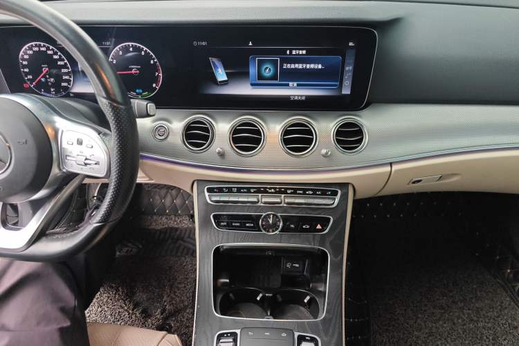 Used Mercedes-Benz E-Class 2019 E 260 Sport Edition Audio And AC Panel