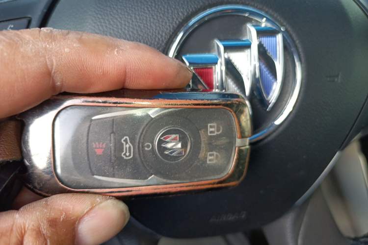Used Buick GL8 2023 ES Lu Zun Comfort Model Vehicle Key