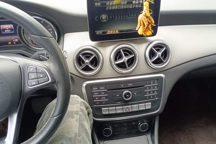 Used Mercedes-Benz CLA 2018 CLA 200 Sport Edition Audio And AC Panel