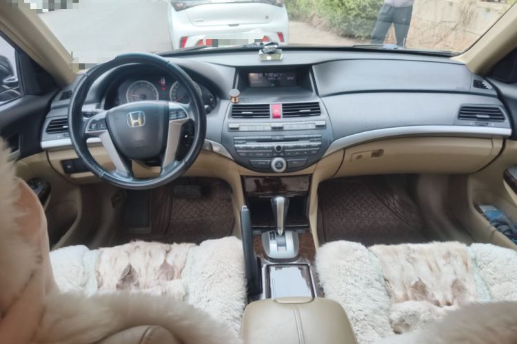 Used Honda Accord 2010 2.0L EX Center Console