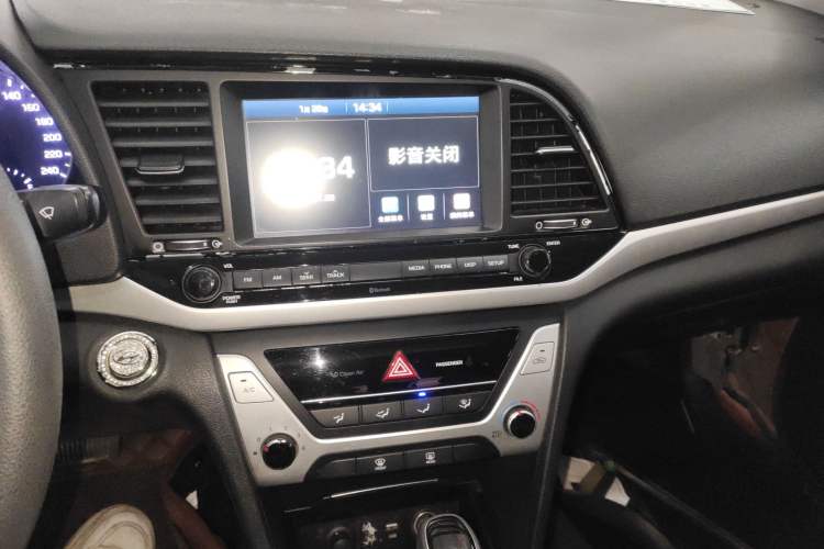 Used Hyundai Elantra (6th Generation / Lingdong) 2016 1.6L Automatic ZhiXuan · Youth Edition