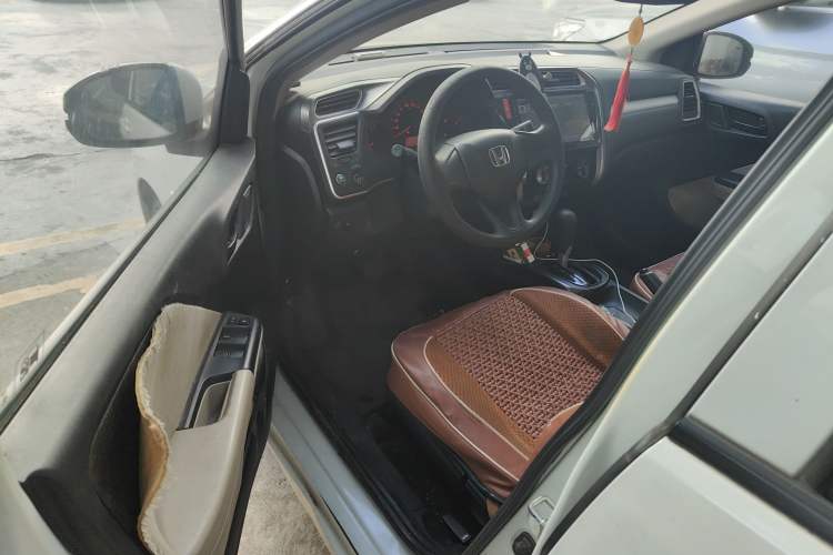 Used Honda Greiz 2016 1.5L CVT Classic Edition
