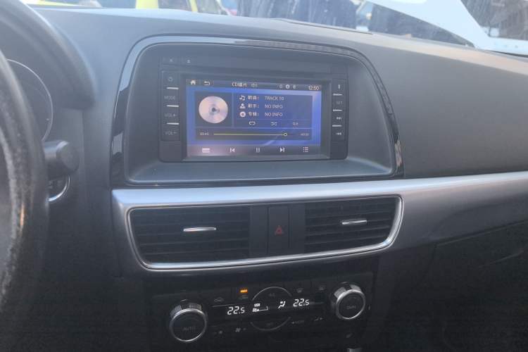 Used Mazda CX-5 2015 2.0L Automatic 4x4 Luxury Edition Audio And AC Panel