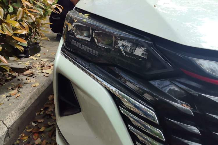 Used Dongfeng Aeolus Yixuan MAX 2021 1.5T Super Cool Dad Edition
