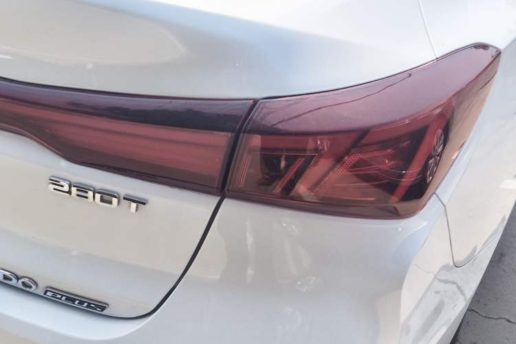 Used CHANGAN Eado 2023 Changan Edition PLUS Blue Whale NE 1.4T GDI DCT Prestige Version