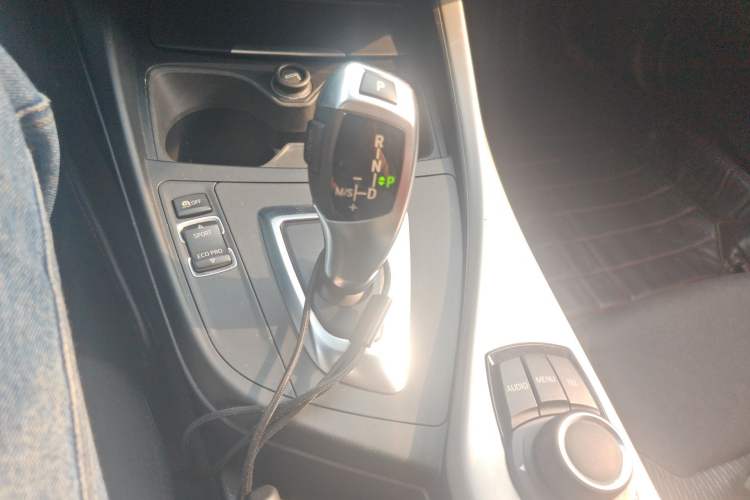 Used BMW 2 Series 2014 220i Leading Model