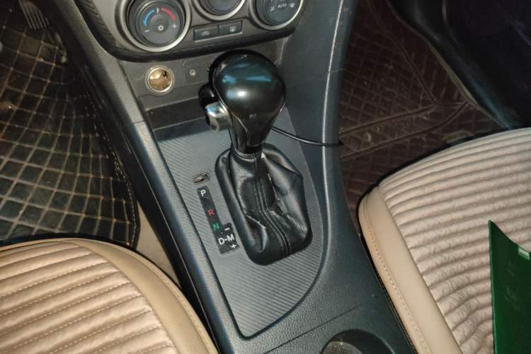 Used Haima Fumei 2014 M5 1.6L Automatic Elite Model Gear Lever
