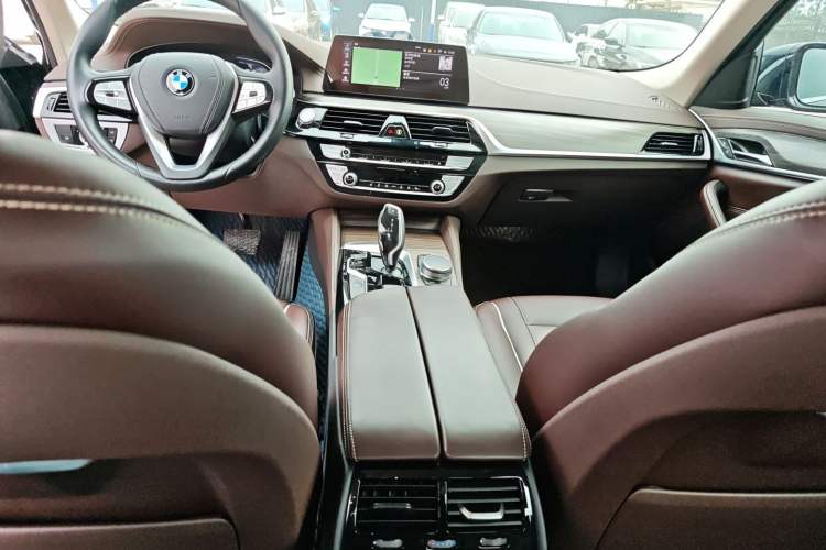 Used BMW 5 Series New Energy 2020 Mileage Upgrade Version 530Le Luxury Package