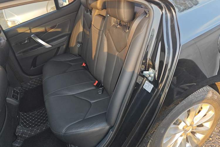 Used Changan Raeton 2014 1.8T Automatic Flagship Anniversary Edition China IV Standard