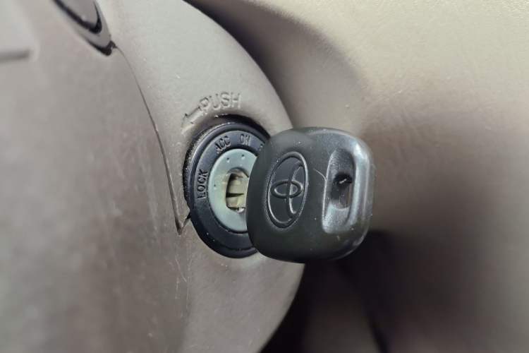 Used Toyota Corolla EX 2010 1.6L Automatic Luxury Edition
