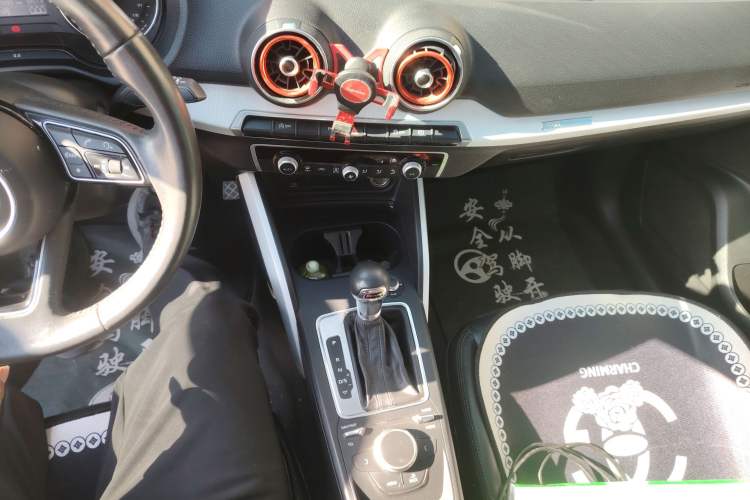 Used Audi Q2L 2018 35 TFSI Fashionable & Elegant Version China VI Emission Standard