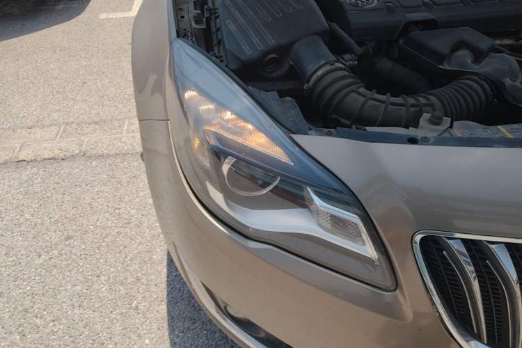 Used Buick Regal 2015 2.0L Leading Fashion Edition
