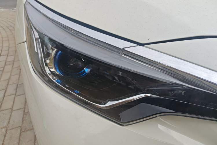 Used Venucia D60EV 2022 Standard Range Smart Drive Version Right Front Headlight