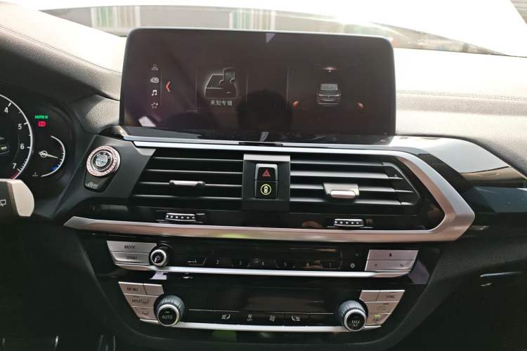 Used BMW X3 2018 xDrive25i M Sport Package China V Audio And AC Panel